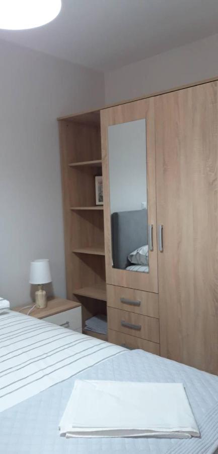Nikiana Family Apartment Luaran gambar